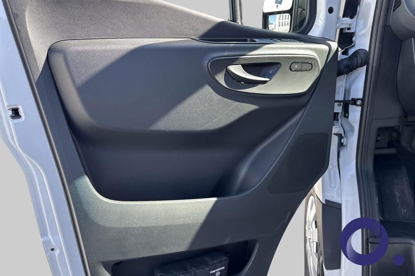 Bilde 5 av Mercedes-Benz eSprinter 320 Chassi 81 kWh Elektrisk planbil