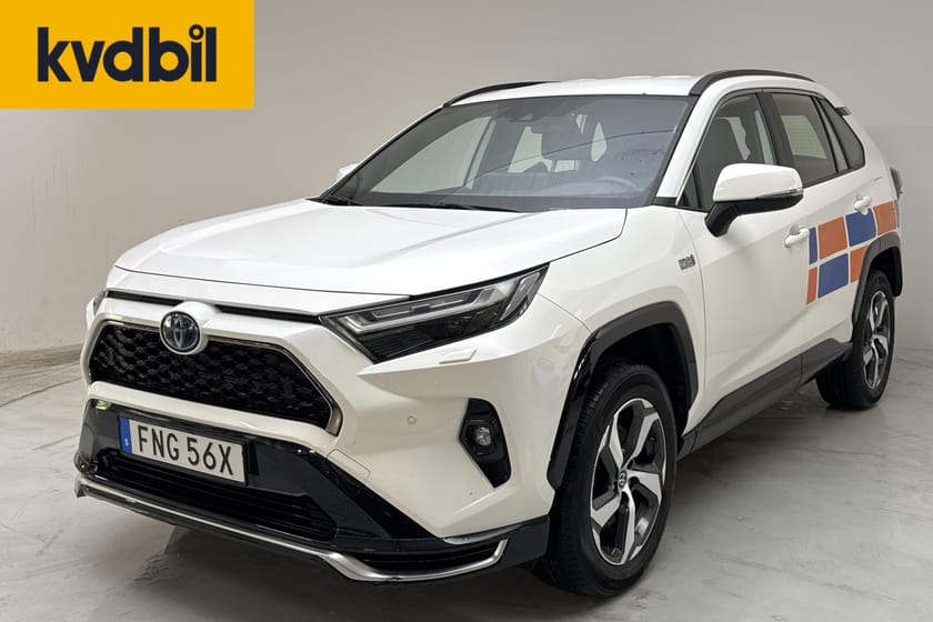 Bild 1 av Toyota RAV4 Plug-in Hybrid 2.5 PHEV AWDi (306hk) Lågmilad Vinterhjul