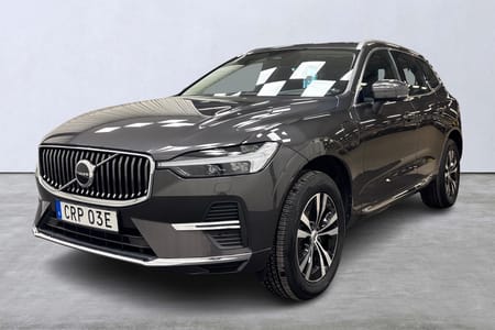 Volvo XC60 Recharge T6 Core Edition (Drag, Pano, Kamera)