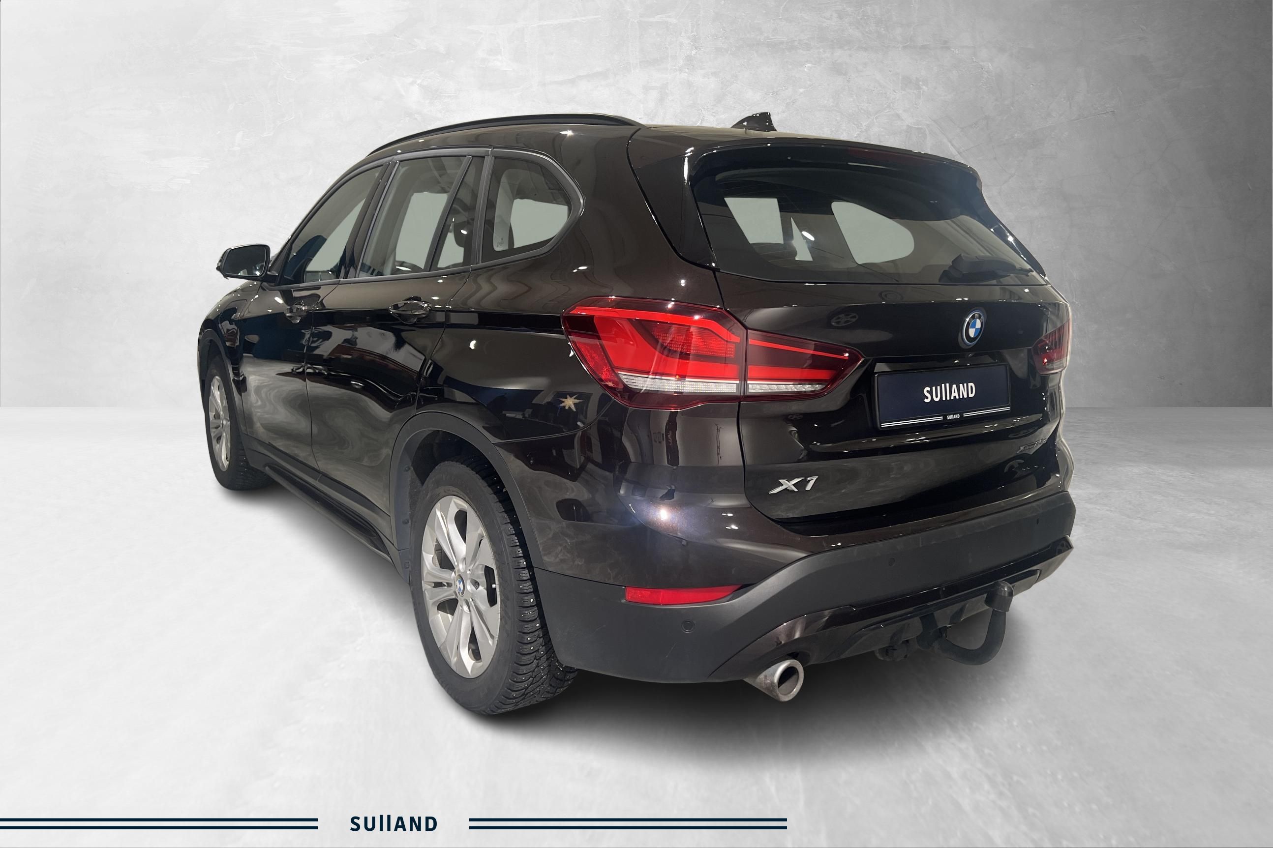 Thumnail bilde 2 av BMW X1 xDrive25e