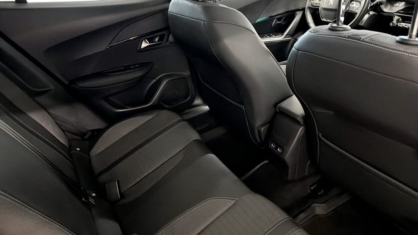 Bild 5 av Peugeot 2008 1.2 PureTech 130 EAT, 131hk, 2021 / DRAGKROK