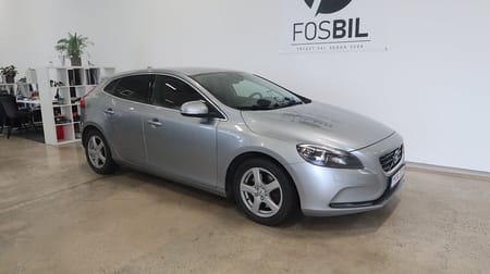 Volvo V40 D4 Summum Drag-Värmare-SoV