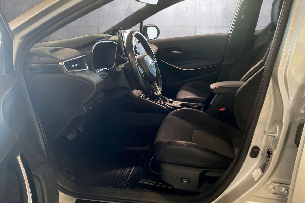 Toyota Corolla Touring Sports Hybrid e-CVT, 184hp, 2019