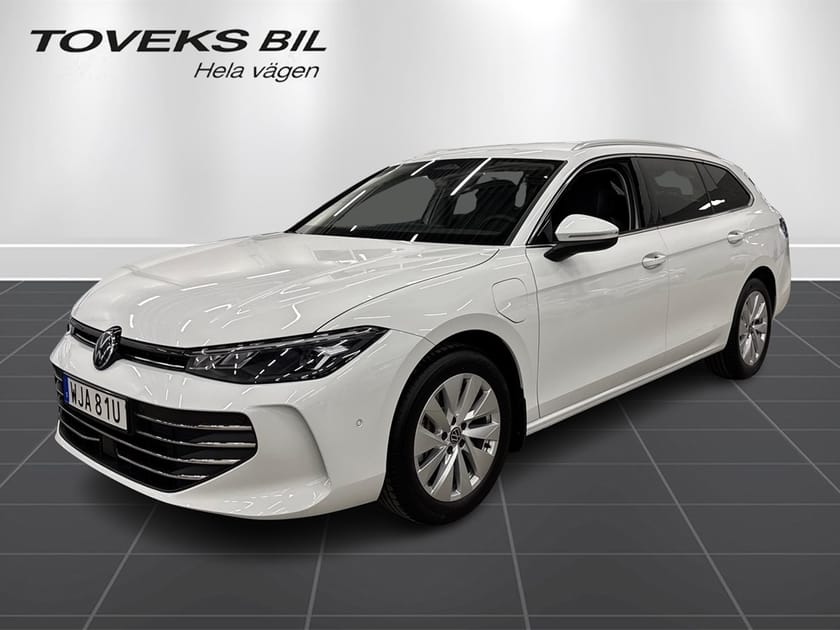 Bild 1 av Volkswagen Passat Variant eHybrid 204hk Drag&värmare inkl V-hjul