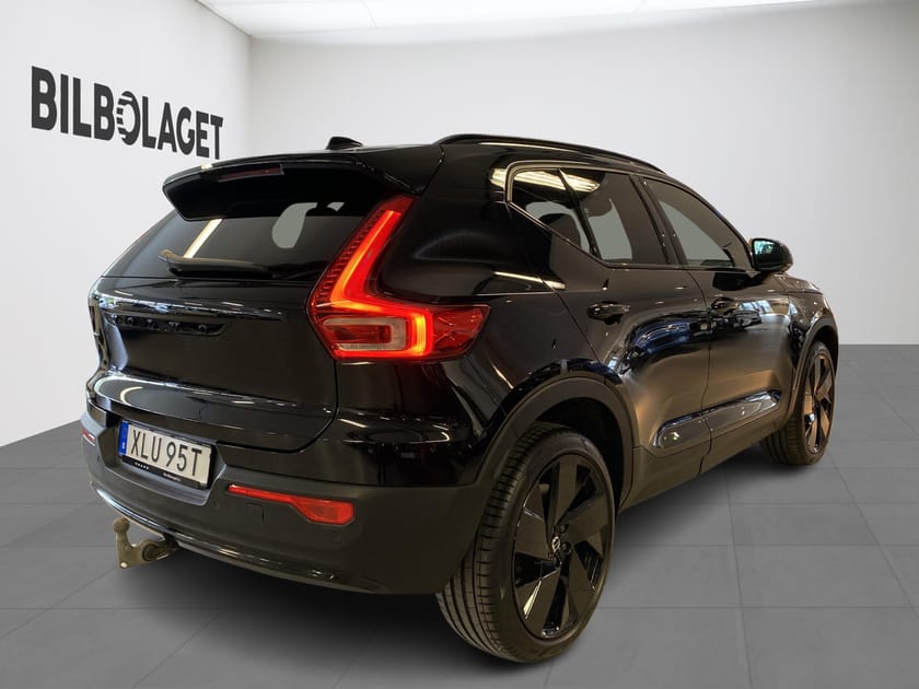 Bild 4 av Volvo EX40 Twin Motor Performance M Ultra Black Edt