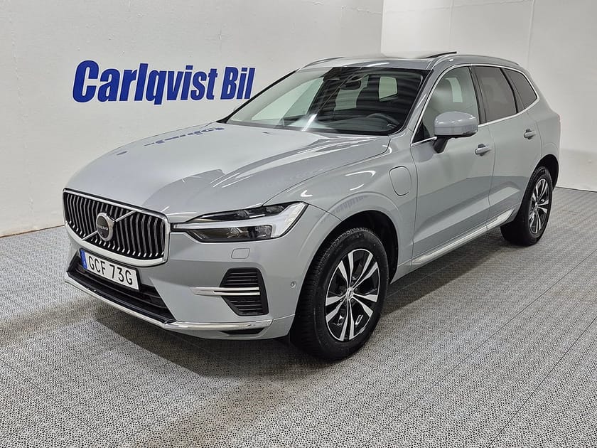 Bild 1 av Volvo XC60 T6 Recharge Core Edition plug in AWD 350HK 4x4 Panorama Läder