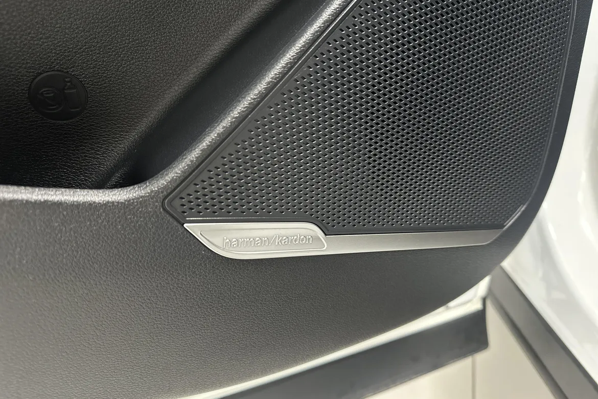 picture of a car