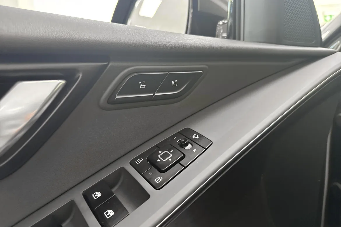 picture of a car