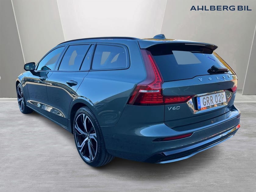Bild 3 av Volvo V60 T6 Plus Dark Nordic Edition, Teknikpaket, Dragkrok Halvautomatisk, Panoramaglastak, Parkeingskamera 360, Google Maps