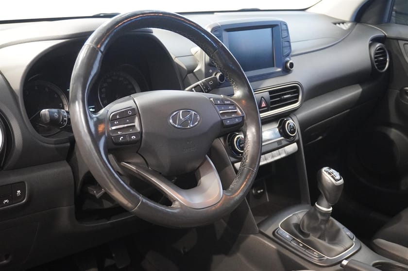 Bild 2 av Hyundai Kona 1.0 T Trend Kamera Car Play Rattvärme Låg Skatt