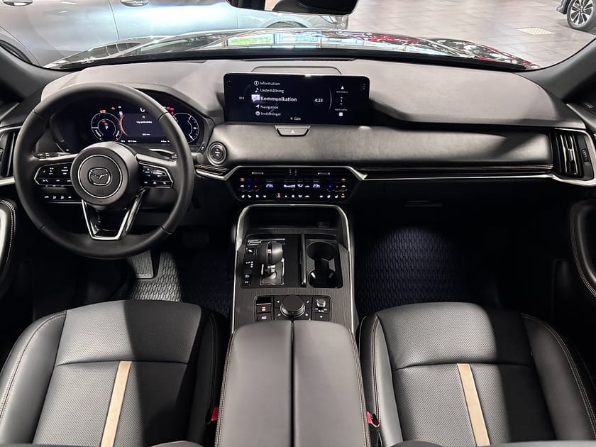 Bild 5 av Mazda CX-60 PHEV 327hk Homura, Conv & Sound, Akustikrutor fram 2026