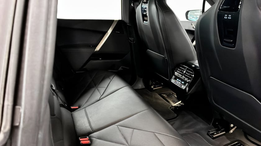 Bild 5 av BMW iX xDrive40 Sportpkt Innovation Head-up Driving Assist Pro H/K