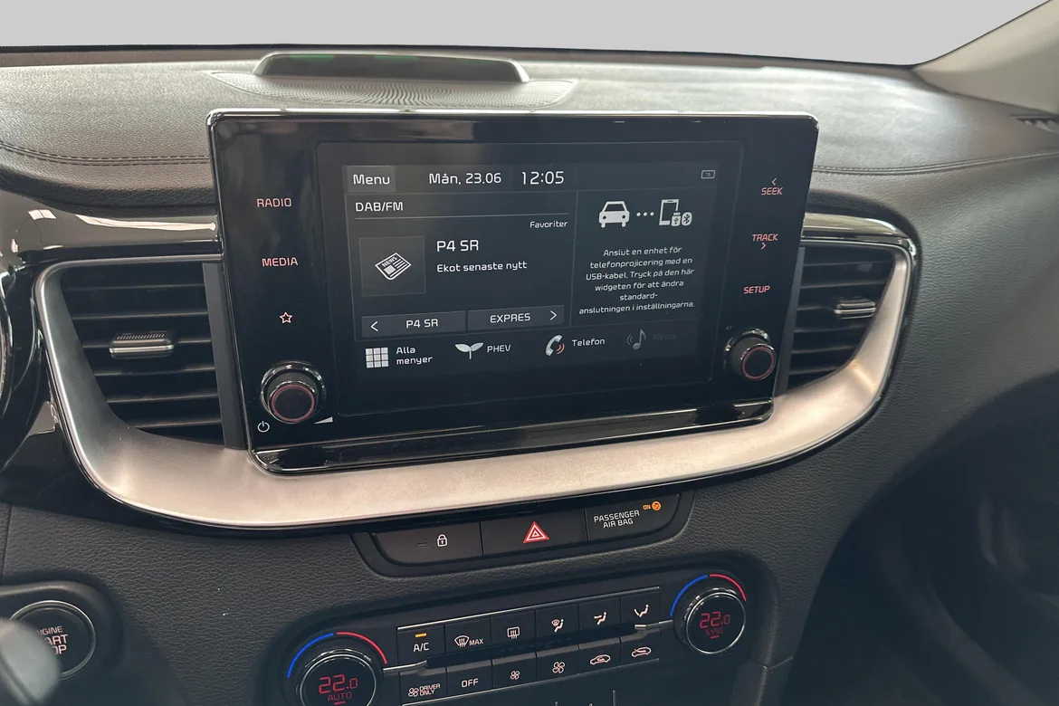 picture of a car