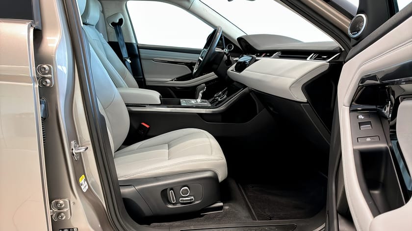 Bild 3 av Land Rover Range Rover Evoque P300e AWD SE, Pano, Meridian Sound System