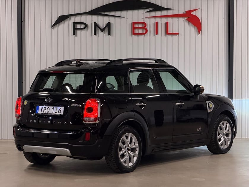 Bild 3 av MINI Countryman Cooper SE ALL4 Salt II Navigator S&V-Hjul Nyservad