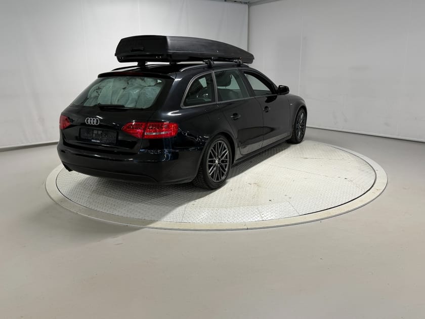Bilde 3 av Audi A4 Avant 2,0 143hk Quattro S-Line Outlet! Cruise/Delskinn