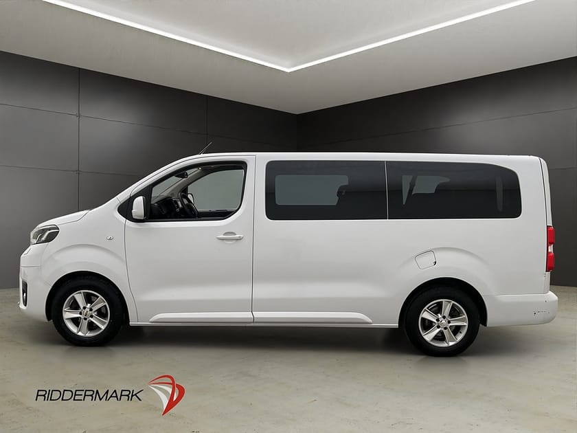 Bild 3 av Toyota Proace Verso Extra Lång 1.5D PDC 9-Sits CARPLAY MOMS