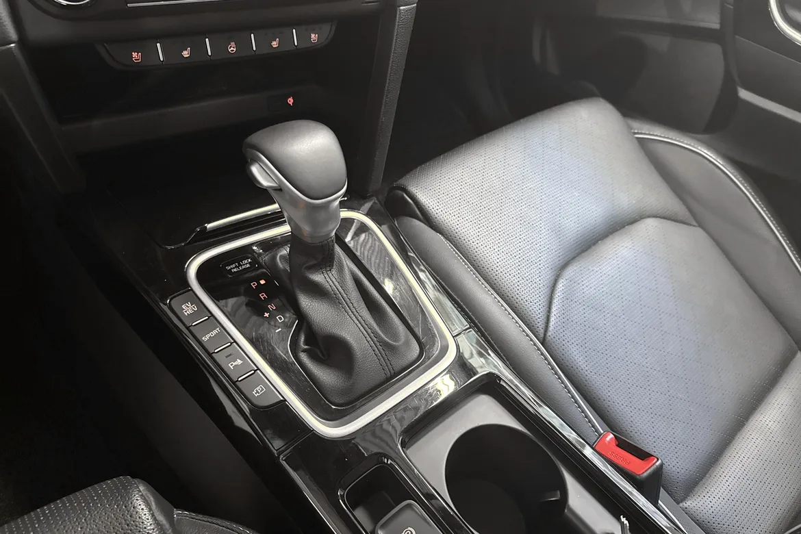 picture of a car
