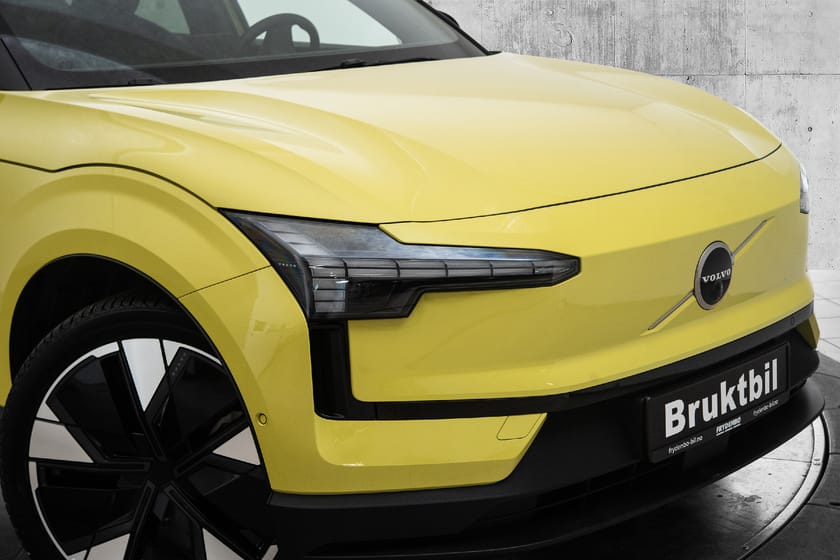 Bilde 3 av Volvo EX30 Twin Motor Performance Ultra PANO|20"|360|H&K