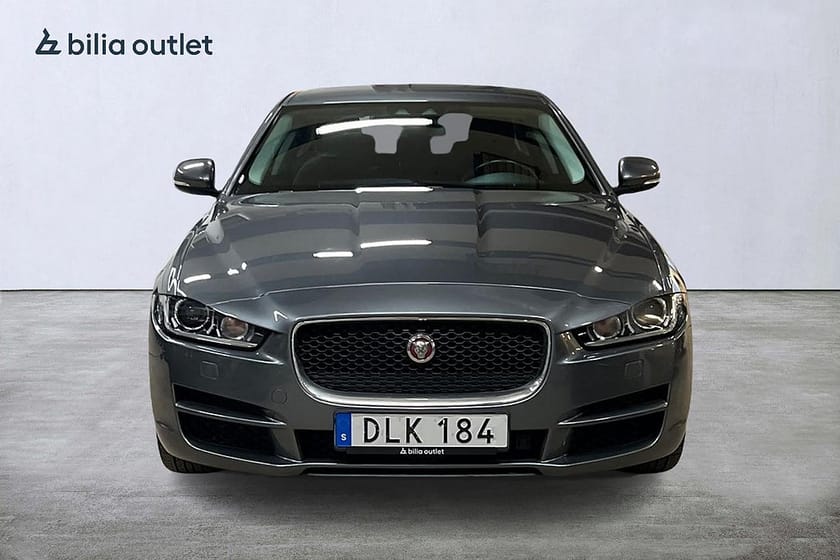 Bild 3 av Jaguar XE 20d aut 180hk P-sensor Värmare