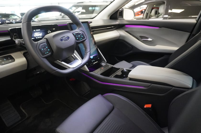 Bild 2 av Ford Explorer EV Extended Range AWD Premium, Awd, Long Business Edition 340 hk 532km