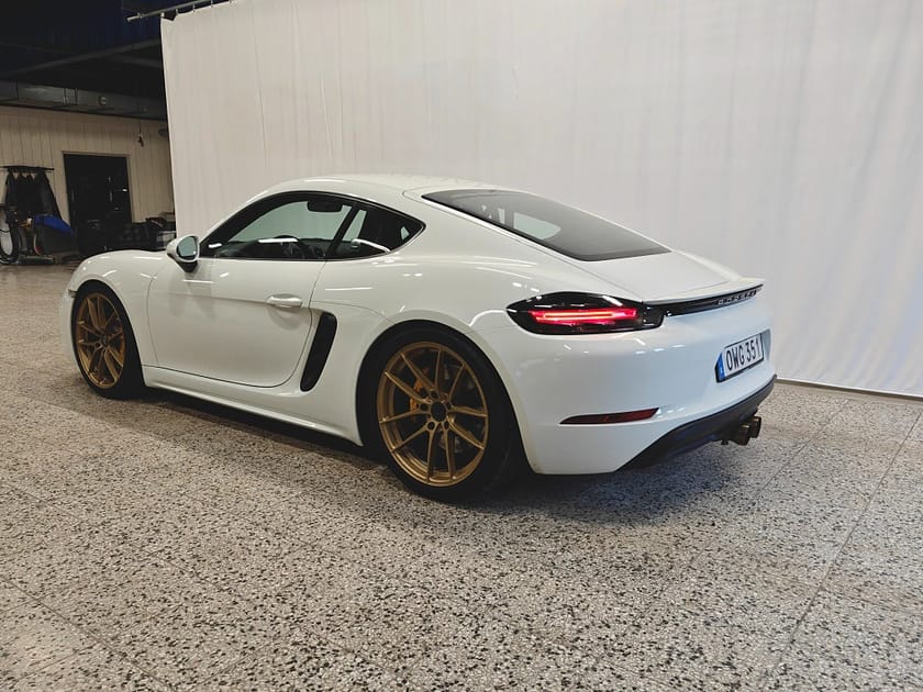 Bild 3 av Porsche Porsche 718 Cayman, Performance Edition, Skalstol, KW Clubsport, PDK