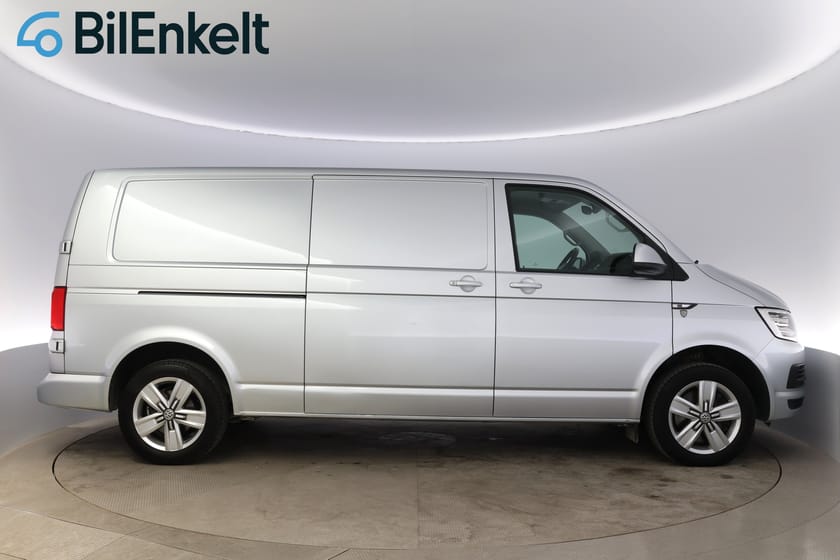 Bild 2 av Volkswagen Transporter 150 TDI 4M DSG Lång Pluspaket Drag D-Värme Kamera