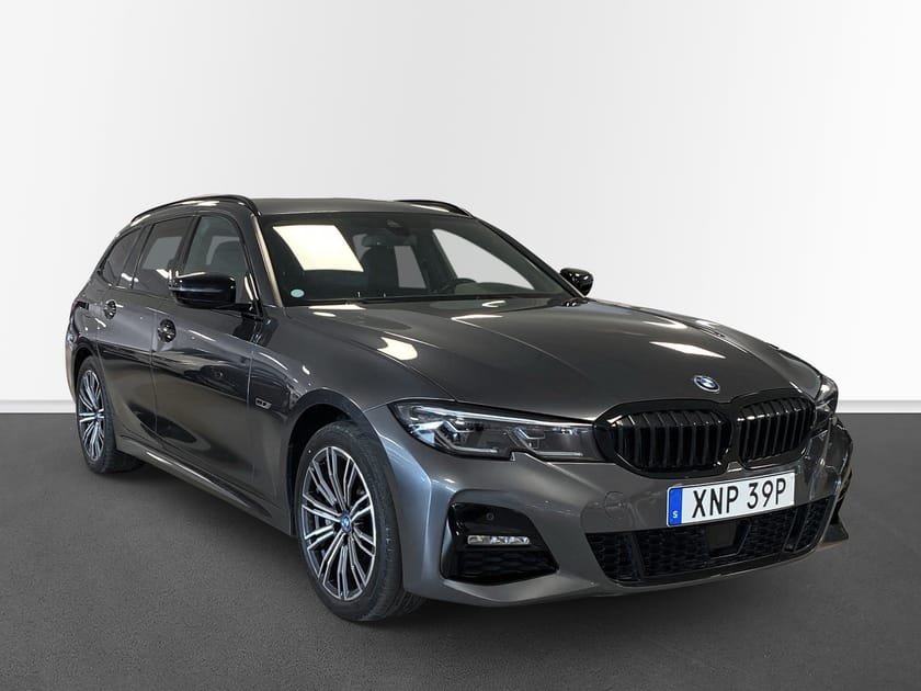 Bild 3 av BMW 330e xDrive Touring E M-sport