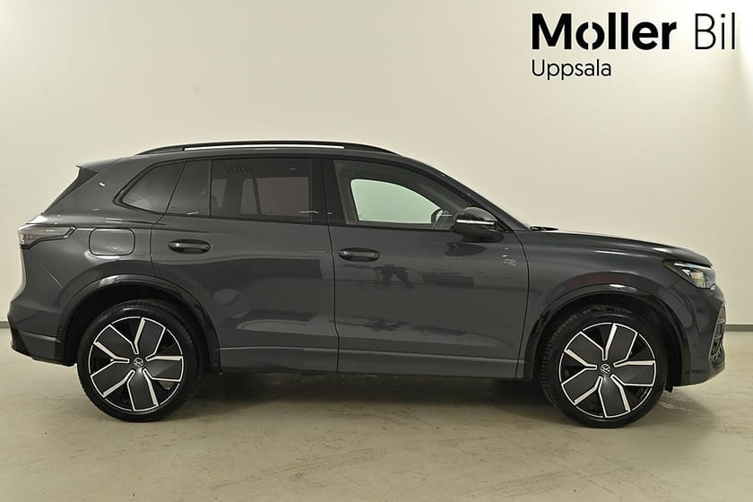 Bild 3 av Volkswagen Tiguan eHybrid R-line 272hk, Black Style, Drag, Pano