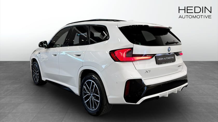 Bild 2 av BMW X1 xDrive30e xDrive 30e M Sport Pano Drag HUD Rattvärme H/K 360