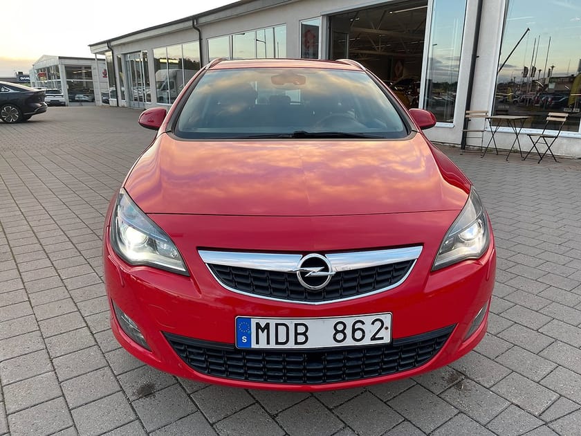 Bild 2 av Opel Astra Sports Tourer 1.4 Turbo Enjoy 140 hk