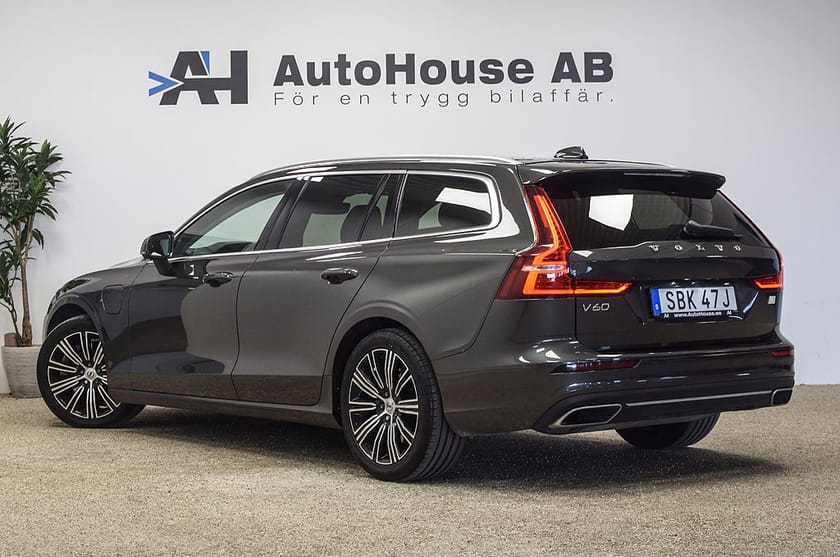 Bild 2 av Volvo V60 Recharge T6 AWD Inscription Expression Drag CarPlay
