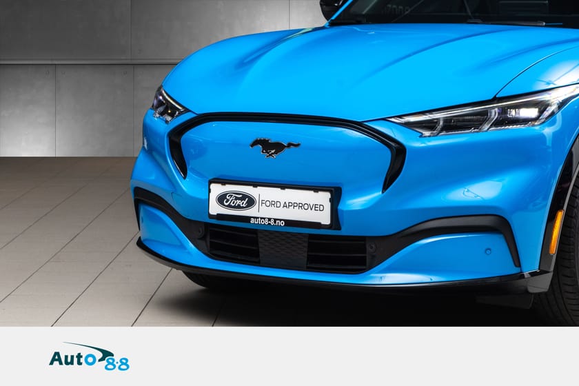 Bilde 3 av Ford Mustang Mach-E Standard Range AWD SR / LAV KM! / Hengerfeste / Sjekk denne!