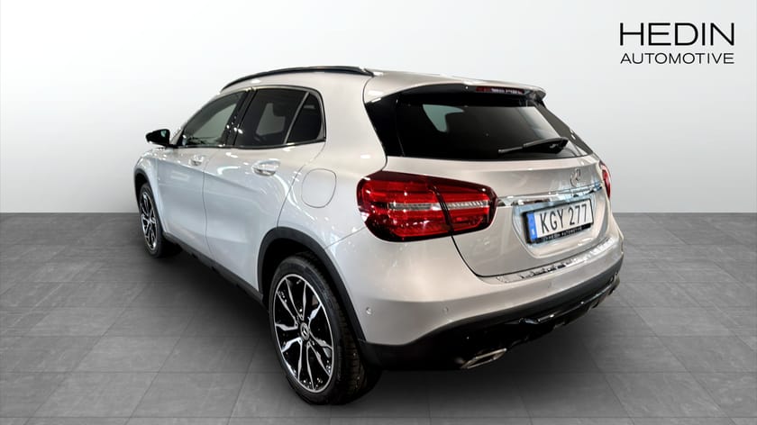 Bild 4 av Mercedes-Benz GLA 200 d AUTOMAT / Night Paket