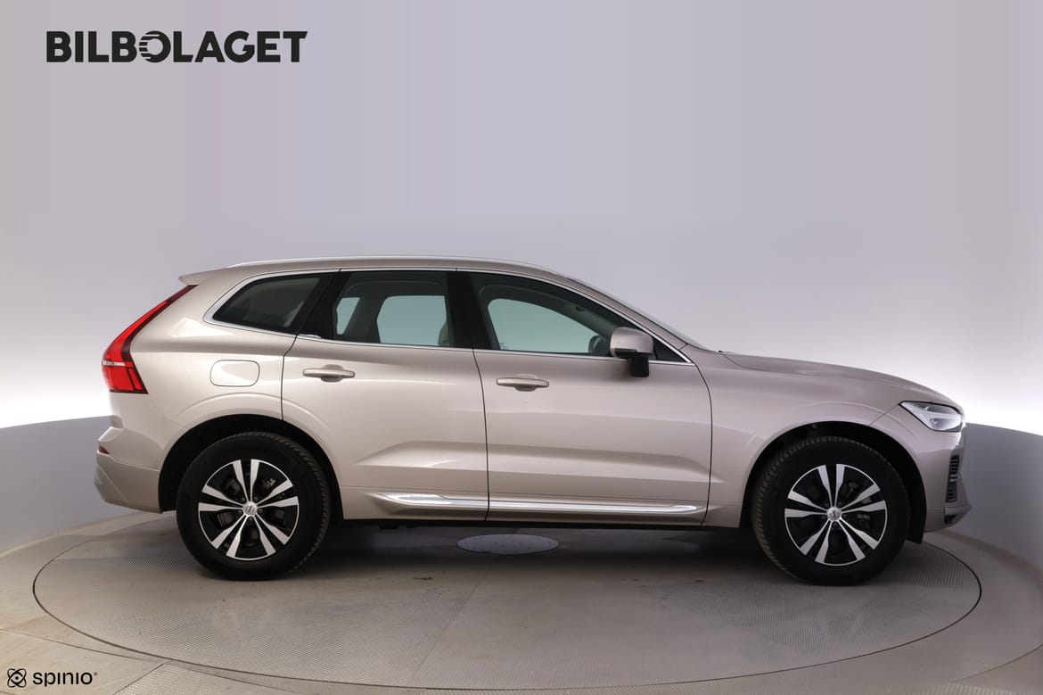 Volvo XC60 2024 - miniatyr 2