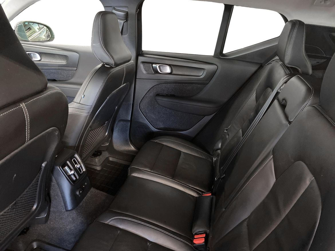 Volvo XC40 2023 - miniatyr 7