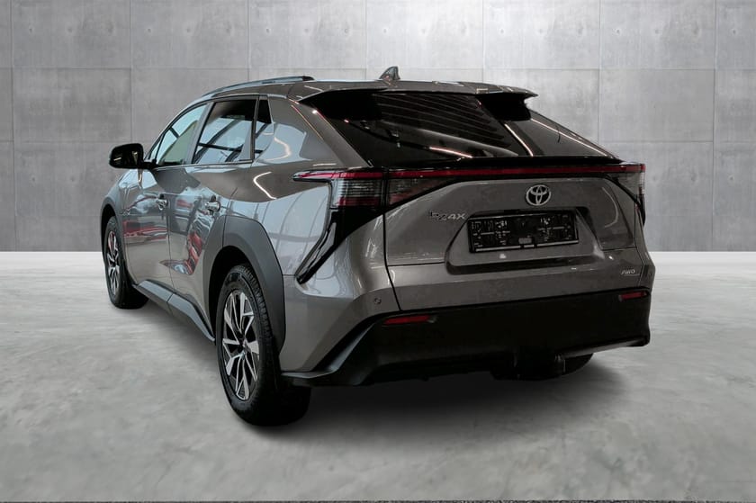 Bilde 3 av Toyota bZ4X AWD-i Active Tech - LED - Adaptiv cruise - Kamera +++