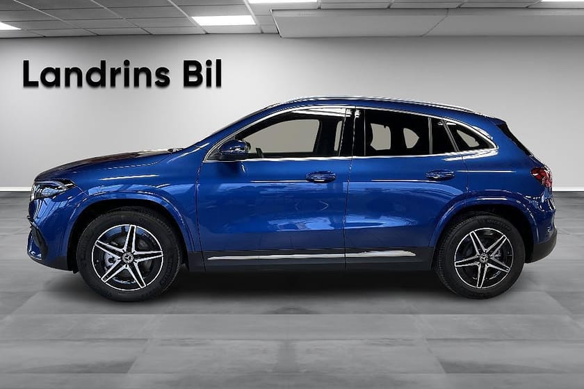 Bild 4 av Mercedes-Benz EQA 250+ AMG Line Advanced / Panorama / MOMS