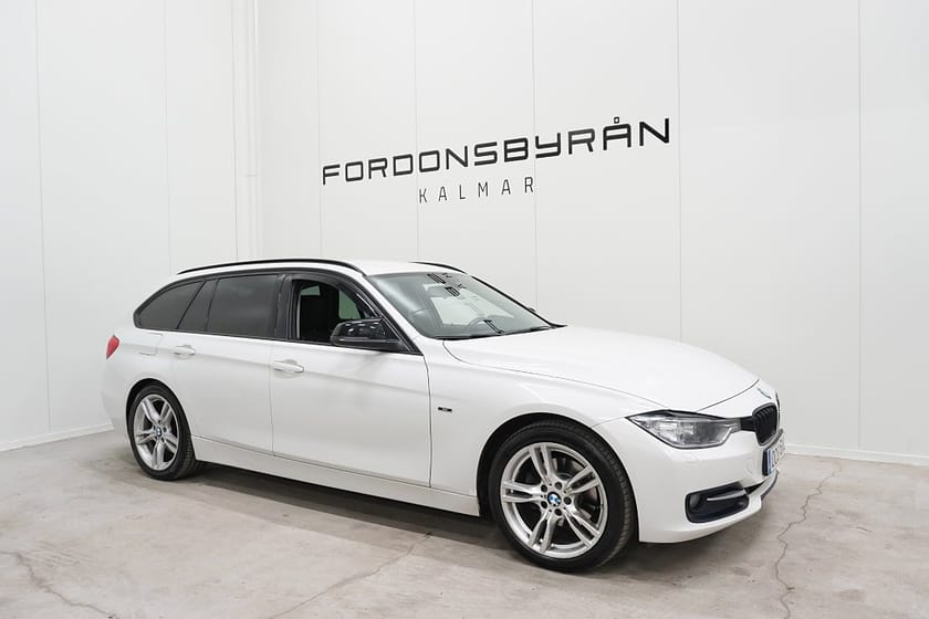 Bild 3 av BMW 320d Touring 320 184HK Sport Line M-Ratt HiFi Drag 18''