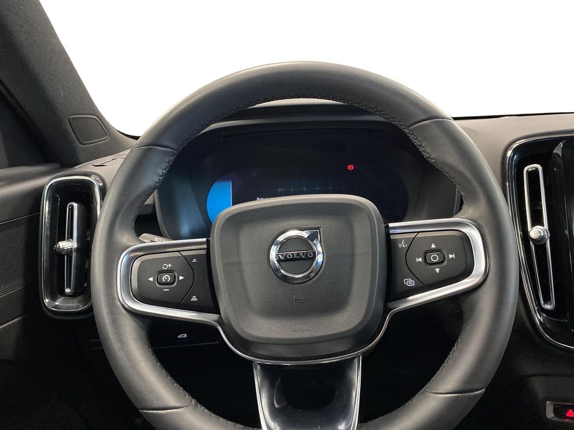 Volvo XC40 2023 - miniatyr 9