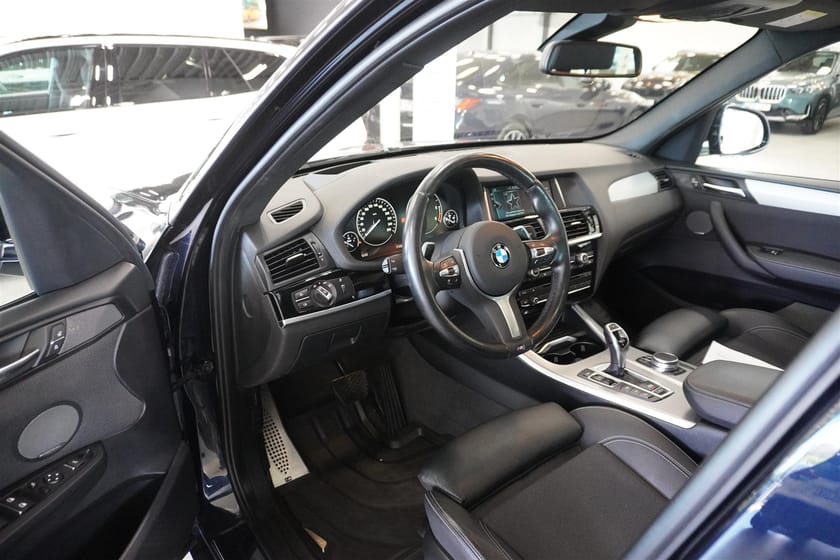 Bild 2 av BMW X3 xDrive30d M Sport Pano Värmare Drag Navi DAP