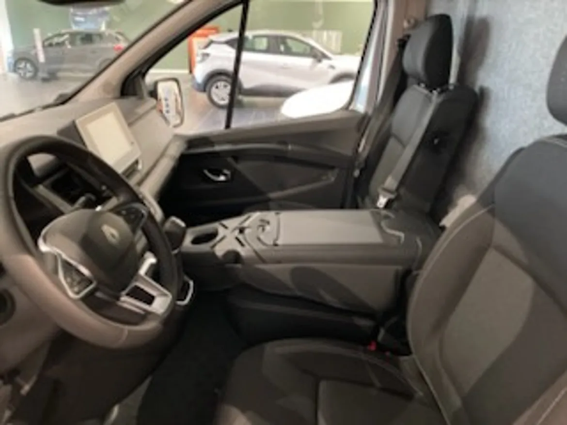 Renault Trafic Skåpbil