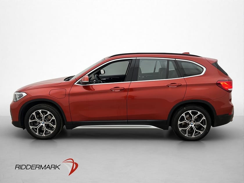Bild 4 av BMW X1 xDrive25e 220hk xLine Kamera HUD Drag Navi