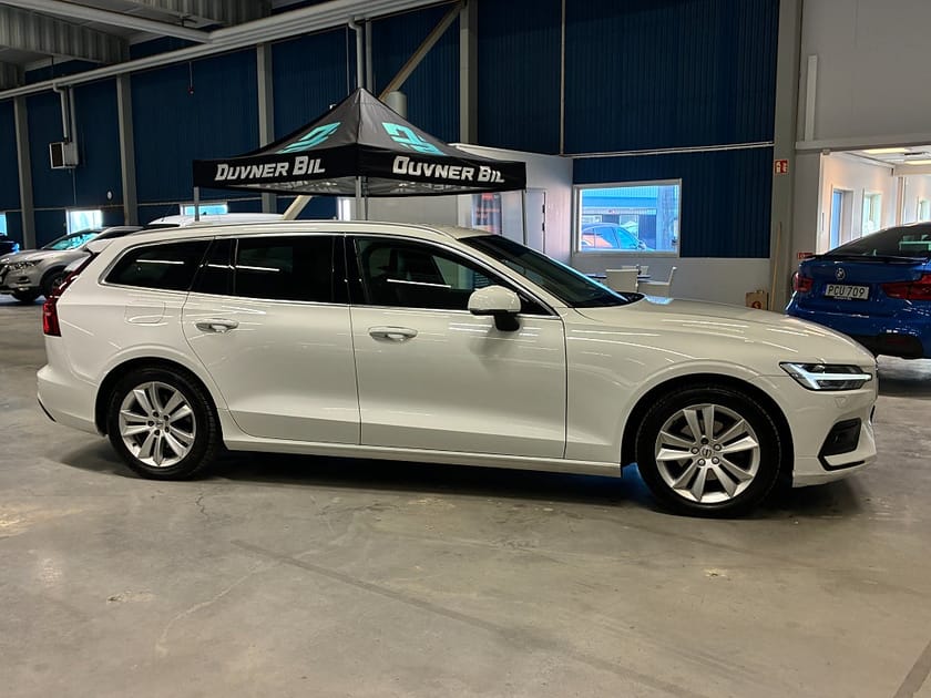 Bild 3 av Volvo V60 D3 Aut Momentum | Drag | Värmare | Rattvärme
