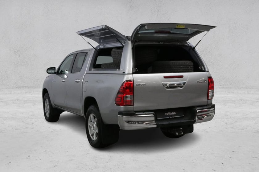 Bilde 4 av Toyota Hilux Dobbelcab 2,4 150hk D-Cab SR+ Hardtop/DobbeltGulv/LAV.KM/ACC/++