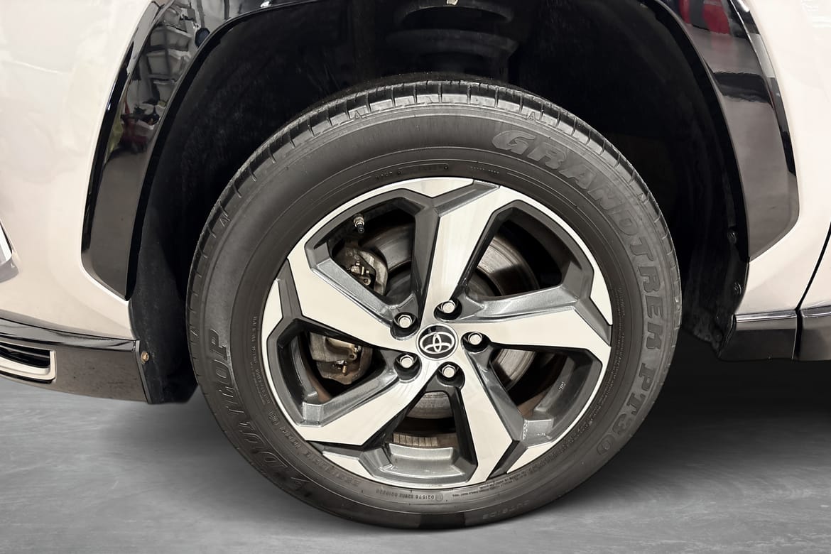 Toyota RAV4 Plug-in Hybrid E-CVT, 306hk, 2023