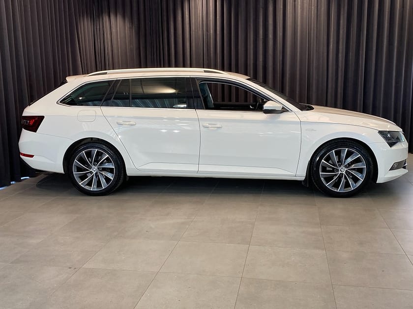 Bild 5 av Škoda Superb Kombi Skoda 2.0 TDI 4x4 Business Edition, L&K / DRAG / VÄRMARE