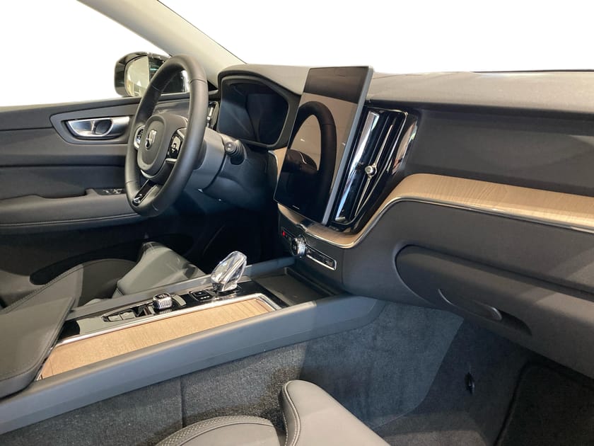 Bild 4 av Volvo XC60 T6 Plus Dark Nordic Edition