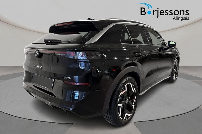 Bild 3 av Volkswagen T-Roc eTSI 150hk R-Line *OMGÅENDE LEVERANS*