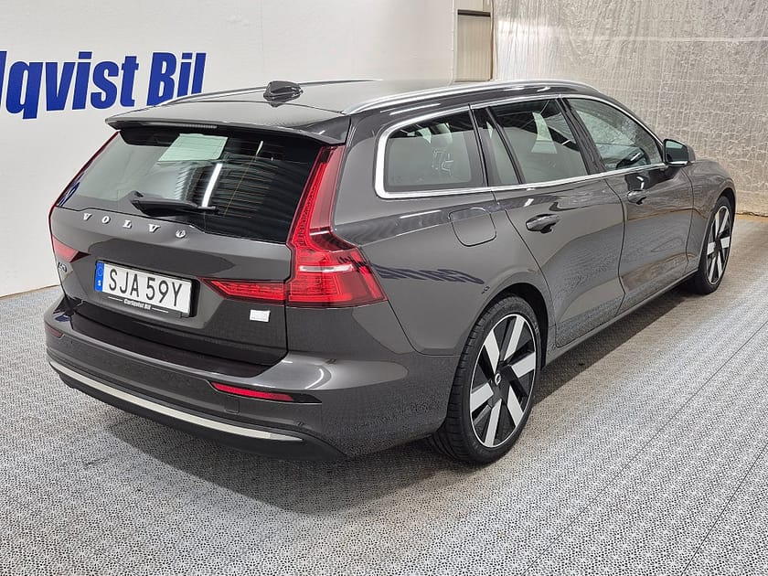 Bild 5 av Volvo V60 T6 Recharge Core Bright plug in AWD 350HK 4x4 Läder